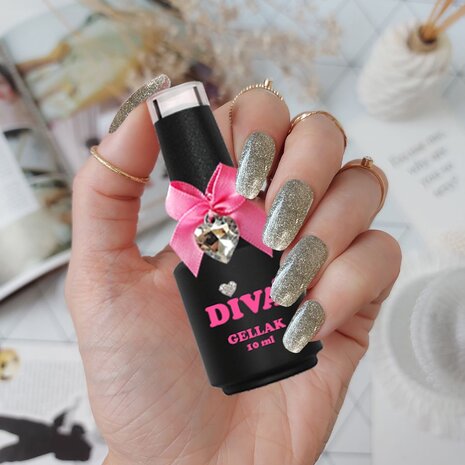 Diva CG Dancing with the Diamonds Bold collection